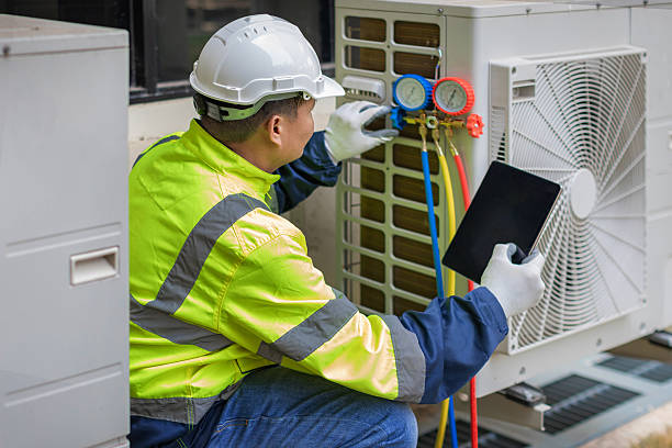 Professional Heat Pump Repair technician working in Burton, SC